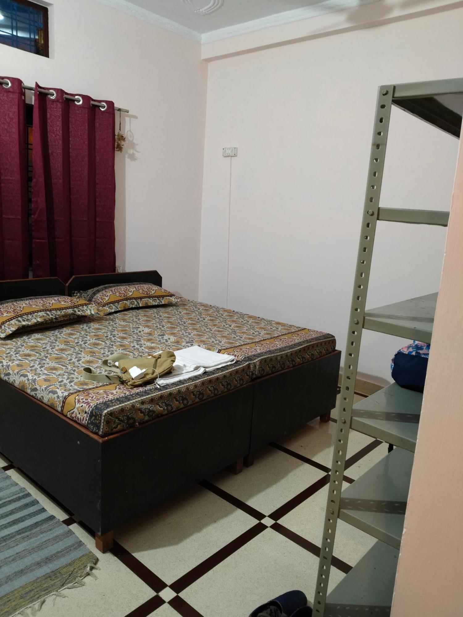 بيت شباب Tebaar Backpackers Rishīkesh الغرفة الصورة